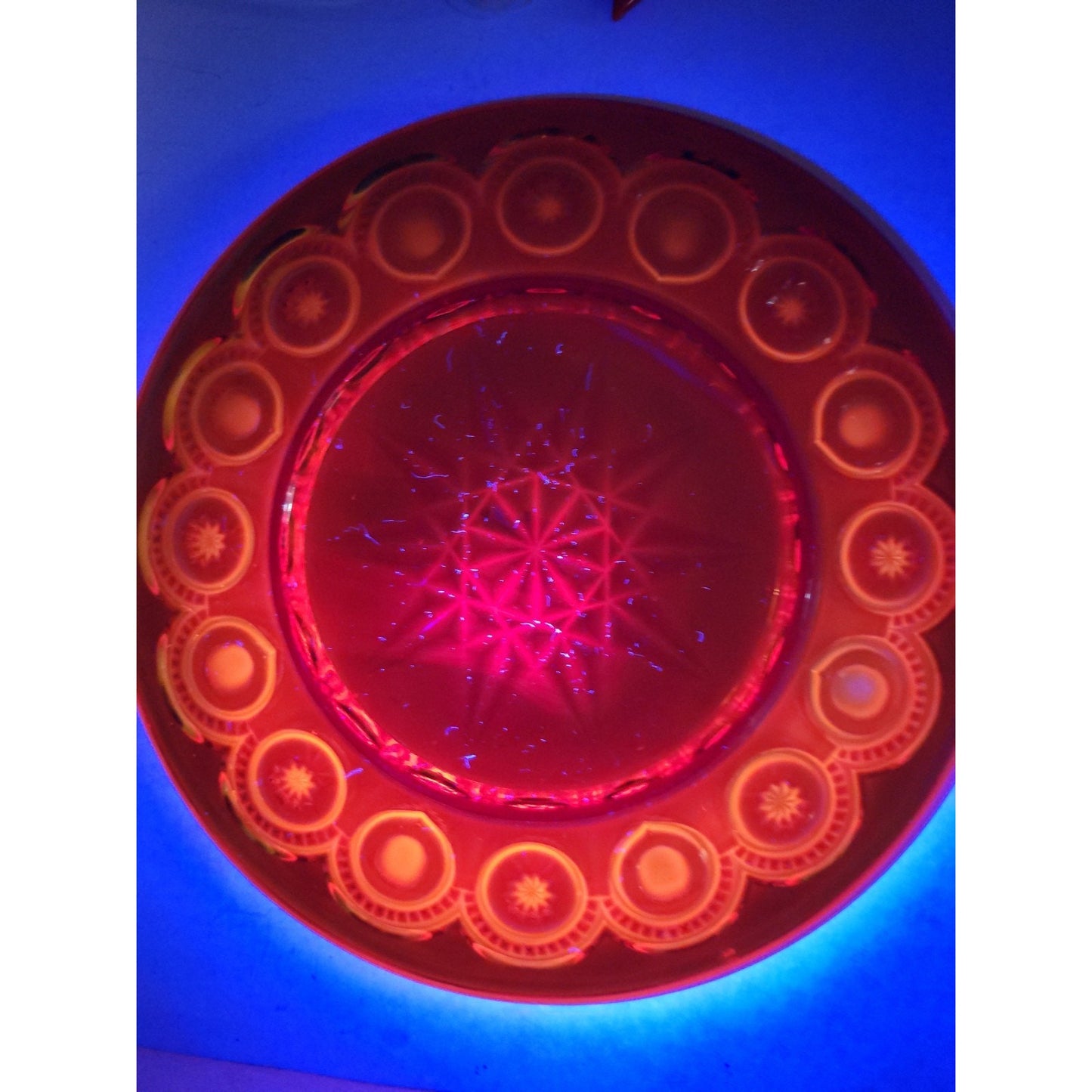 LE Smith Moon & Stars Glass Amberina Plate