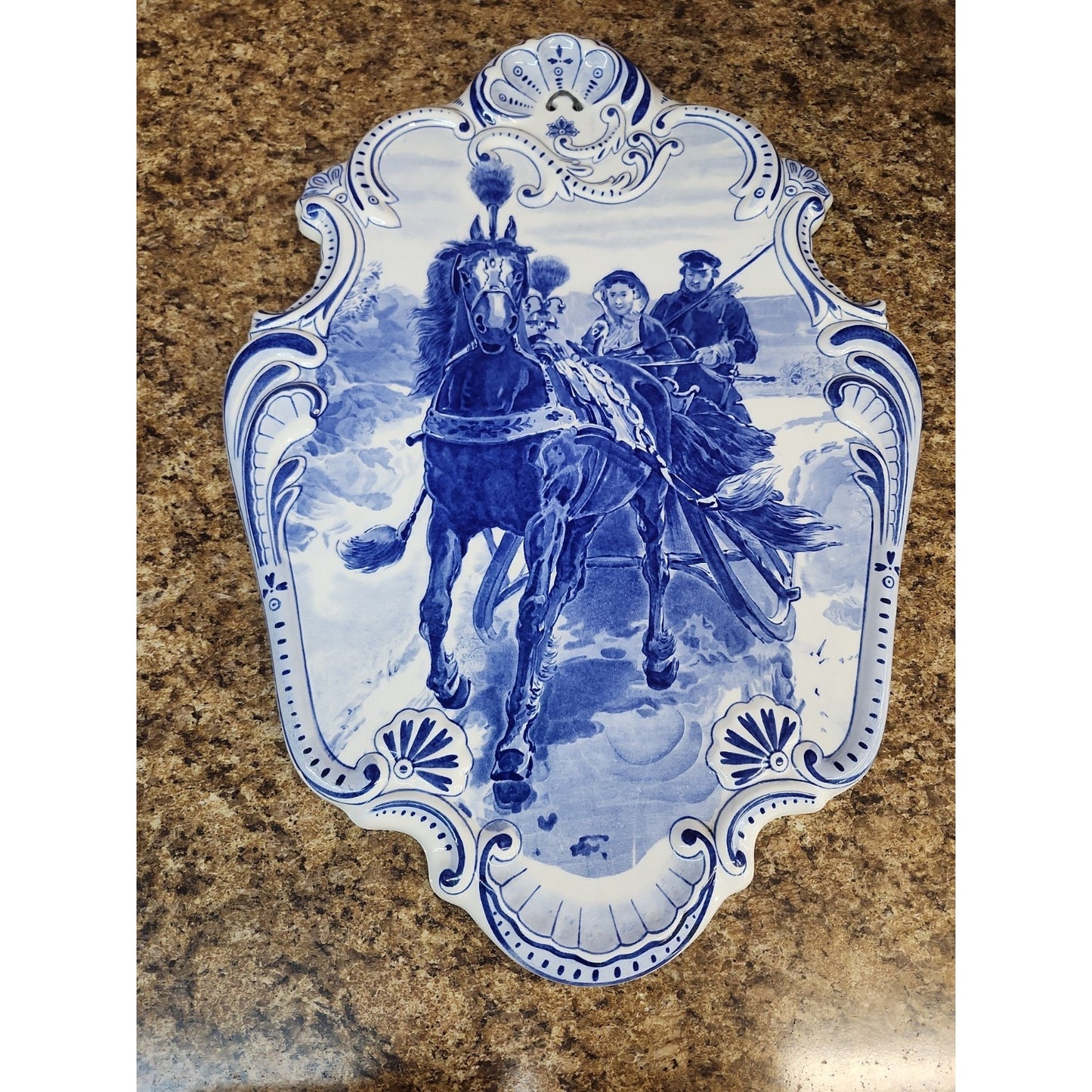 Royal Sphinx Maastricht, Wandplatte P. Regout & Company, Blue Transferware 19"