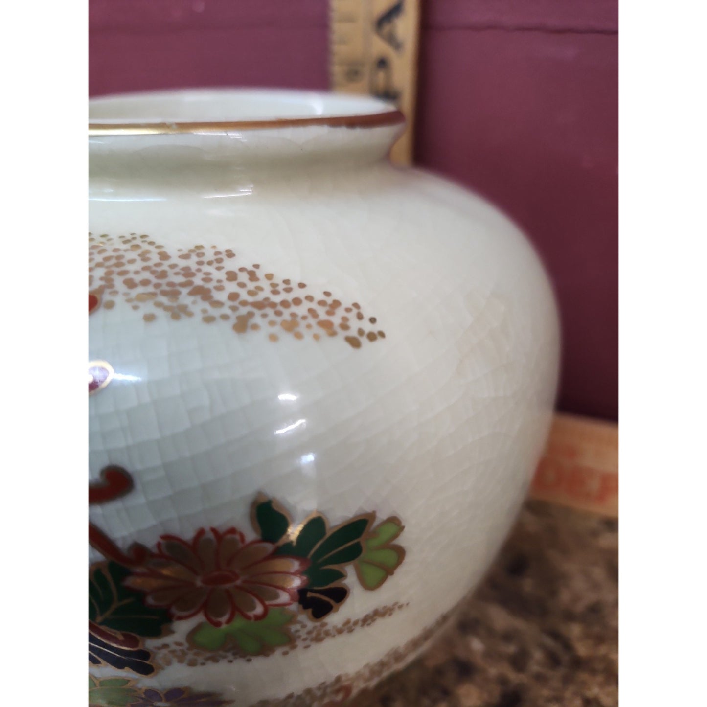 Vintage Toyo Japan Floral Crazed Crackle Chrysanthemum Gold Rim 6" Vase