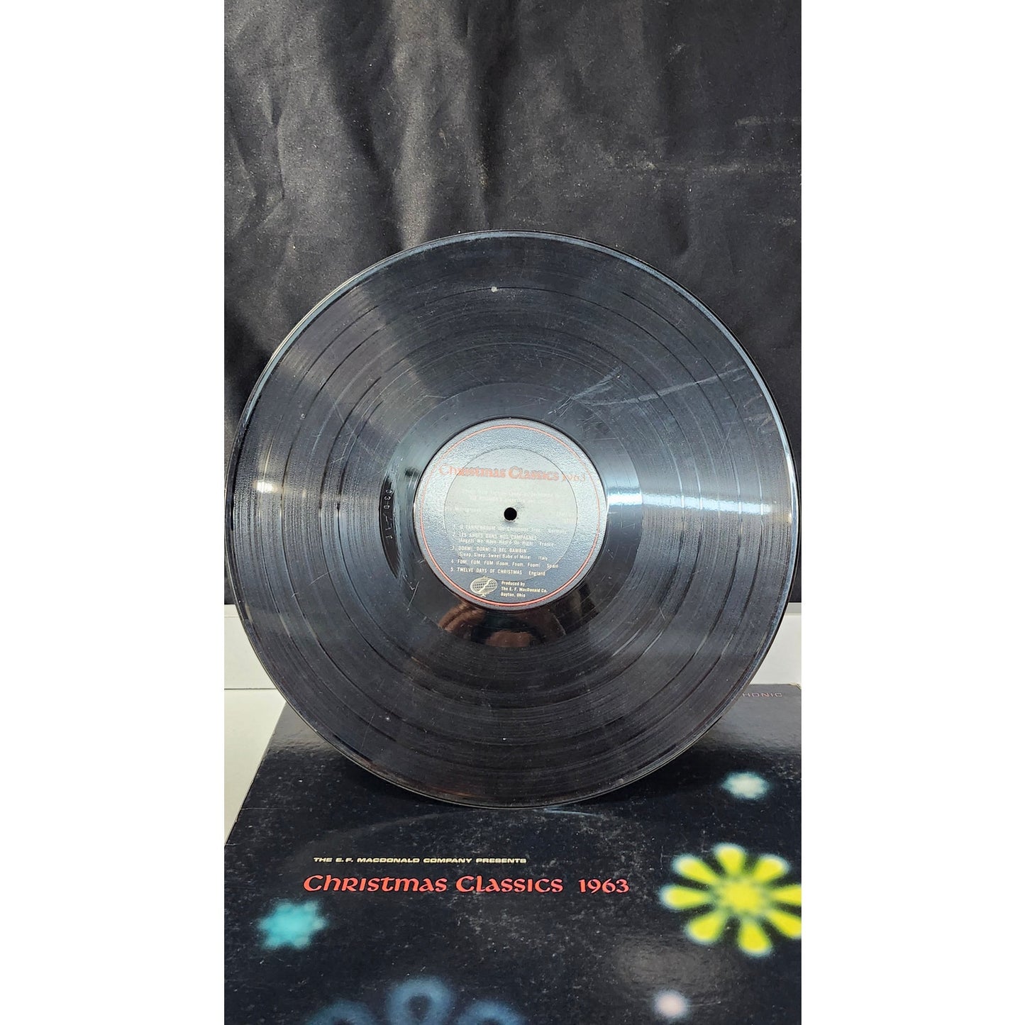 Christmas Classics 1963 Burgess Meredith LP Vinyl The E. F. MacDonald Co EFMX-63