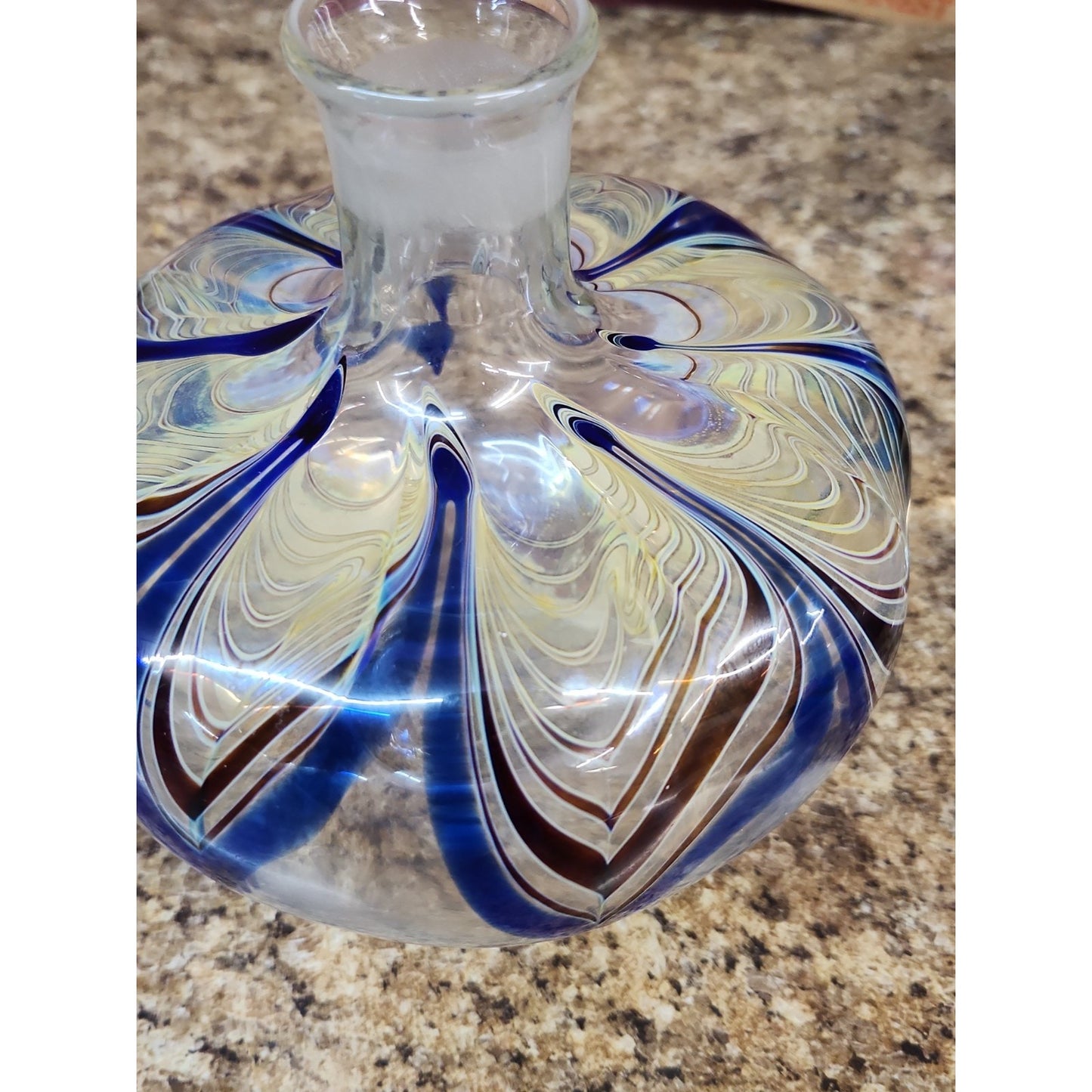 Signed Pulled Feather Art Glass Decanter ( H L Feb 1980 ) Houtson Lamp 8.5"