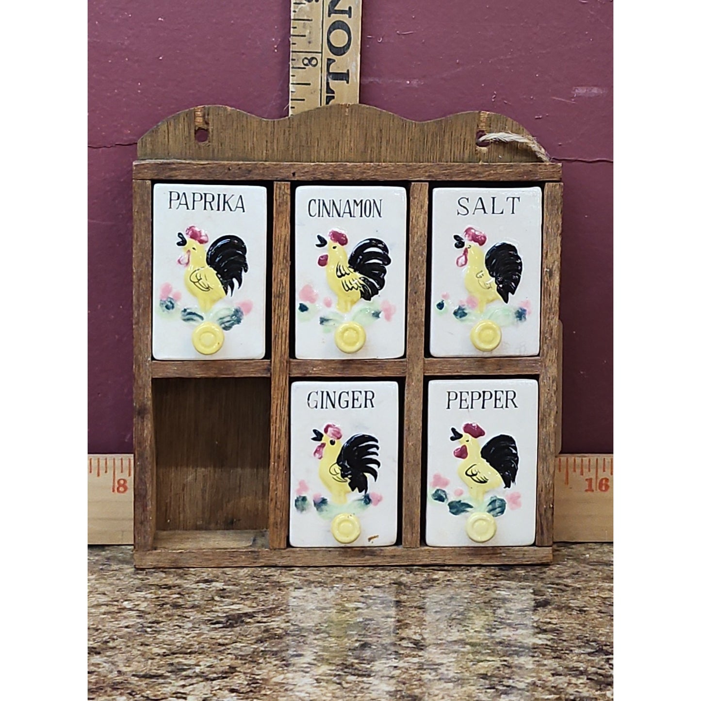 VTG Rooster Thames Spice Rack Hand Painted Ceramic Jars Wooden Hanging Rack