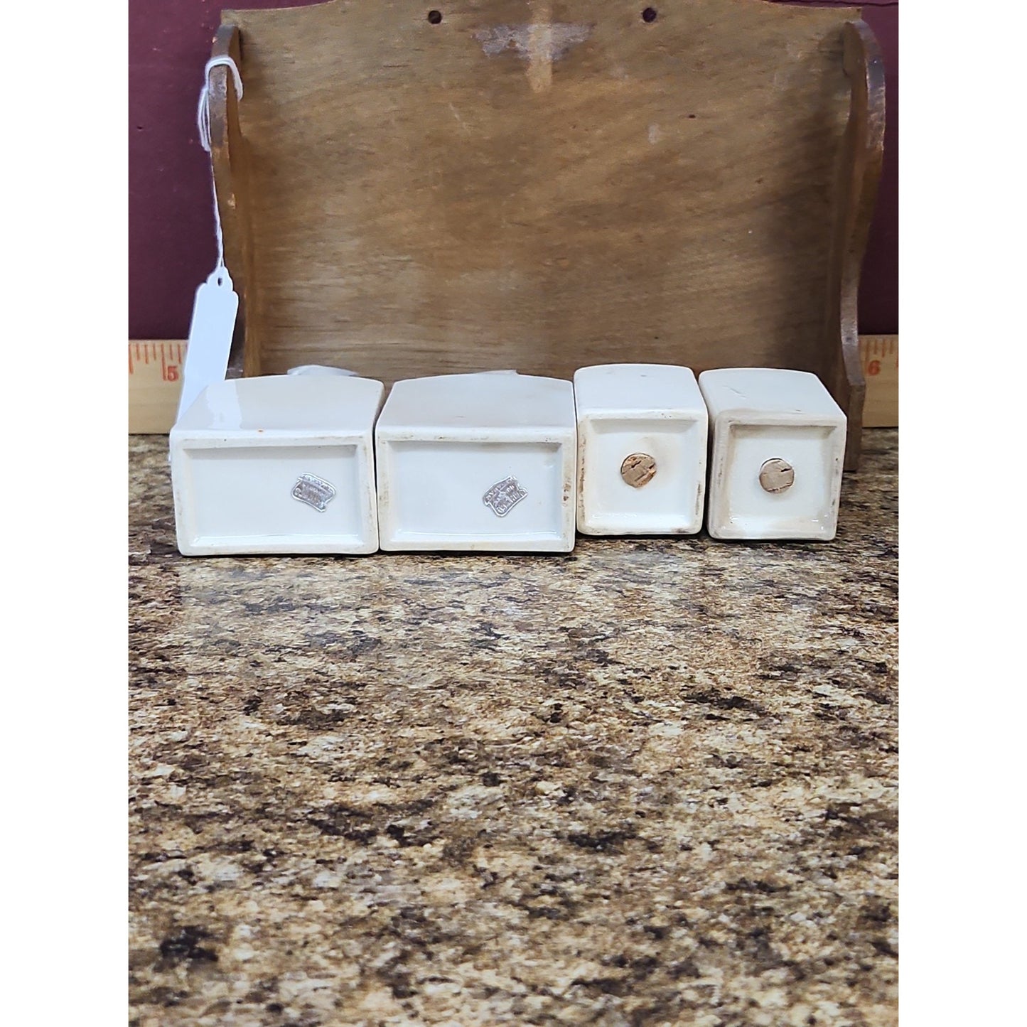VINTAGE Enesco CRUETS SALT & PEPPER OIL VINEGAR SET W/ WOODEN SHELF ROOSTER