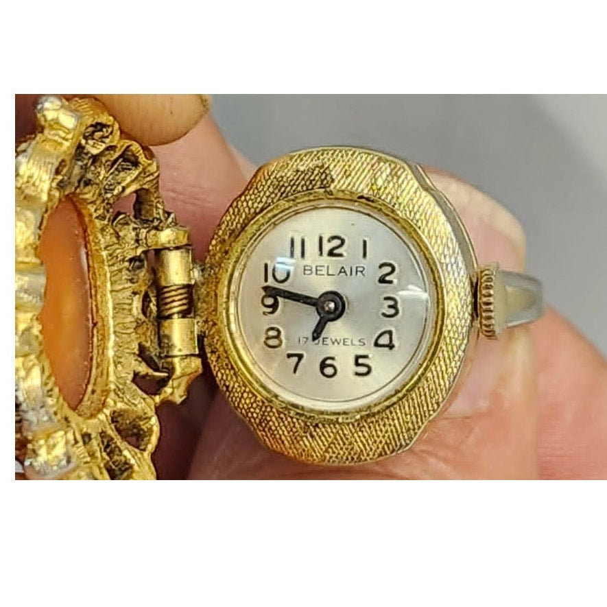 Vintage Belair Cameo Ring Watch Womens Size 9 Gold Tone Hinged Cover 17 Jewels