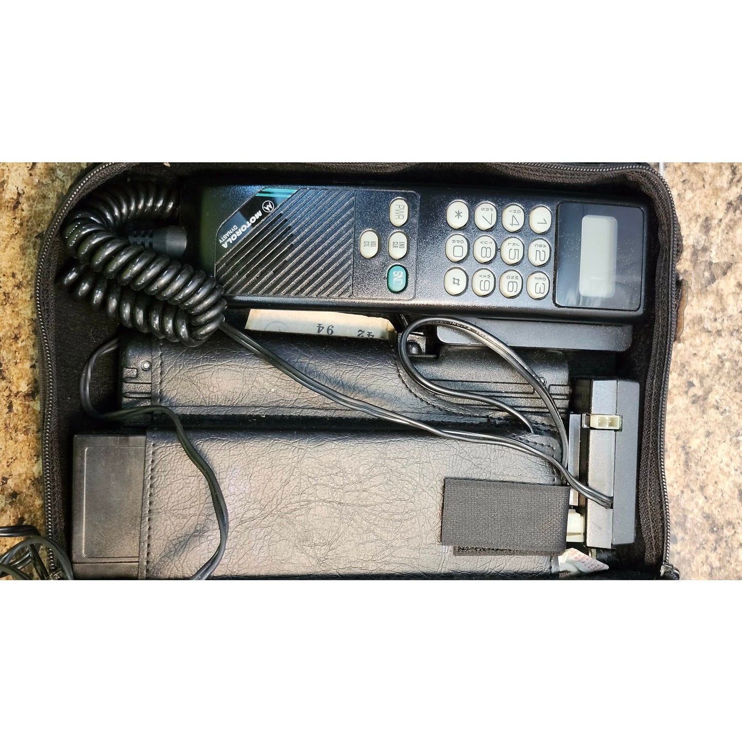 Vintage Motorola Dynasty SCN2390A Car Phone Transceiver Charger w/ Bag Black