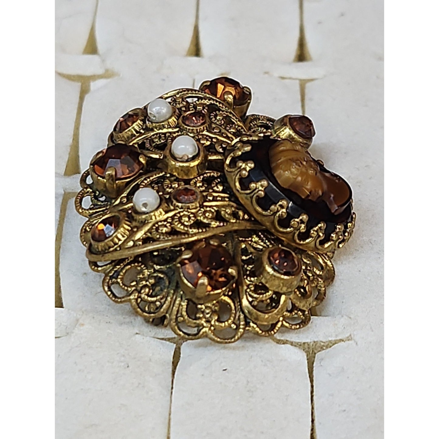 Vintage Rhinestone Faux Pearl root beer Cameo filagree Gold Tone Germany Brooch