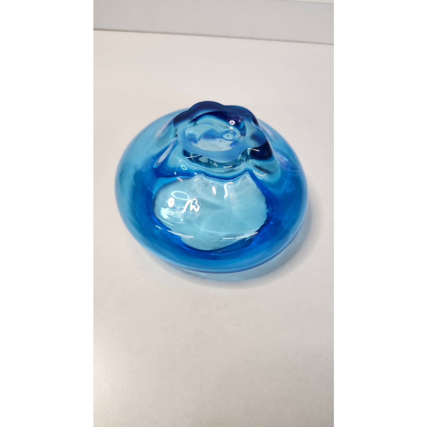 VTG Art Glass Bowl Round Hand Blown Blue Decorative Catchall Centerpiece 5 Inch