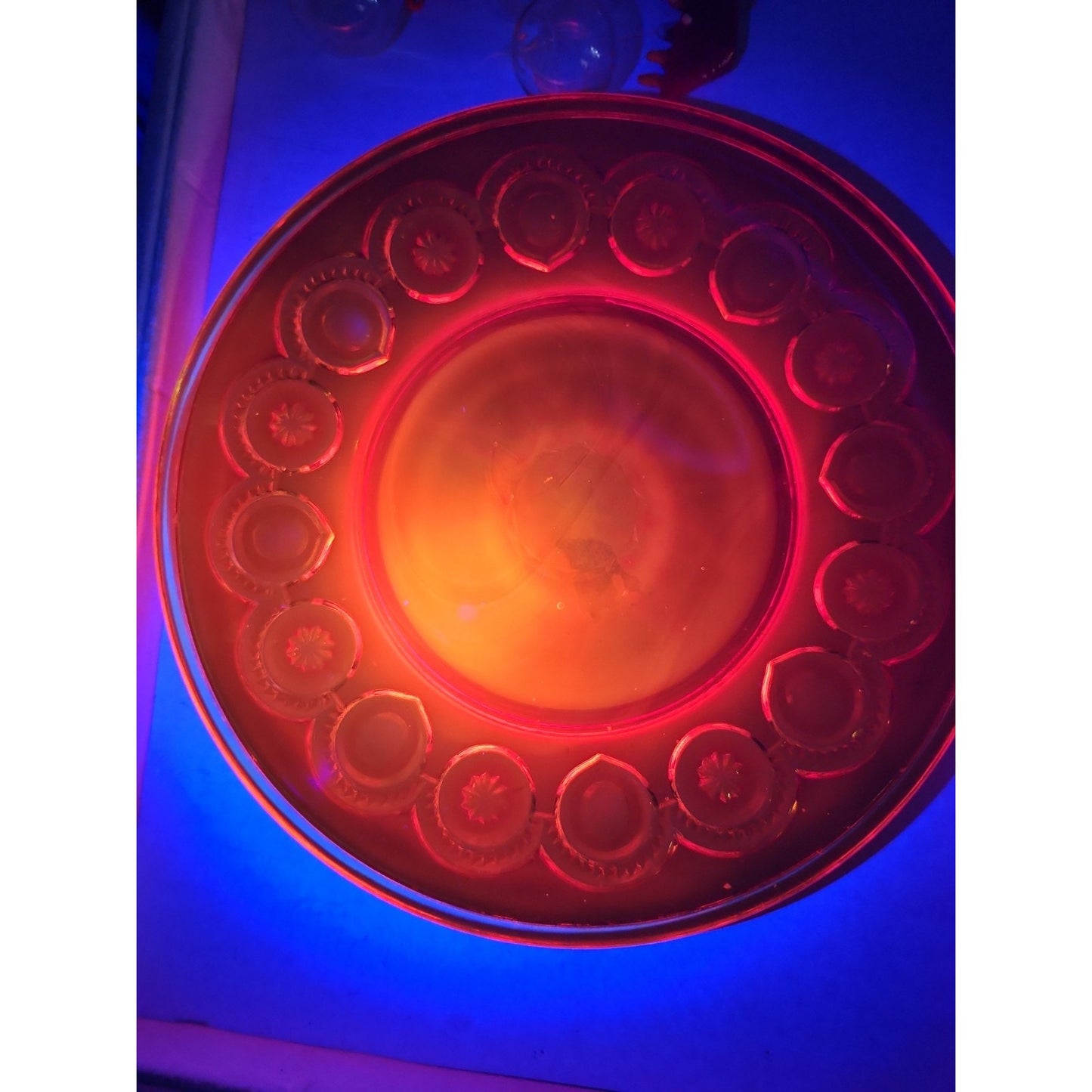 LE Smith Moon & Stars Glass Amberina Plate