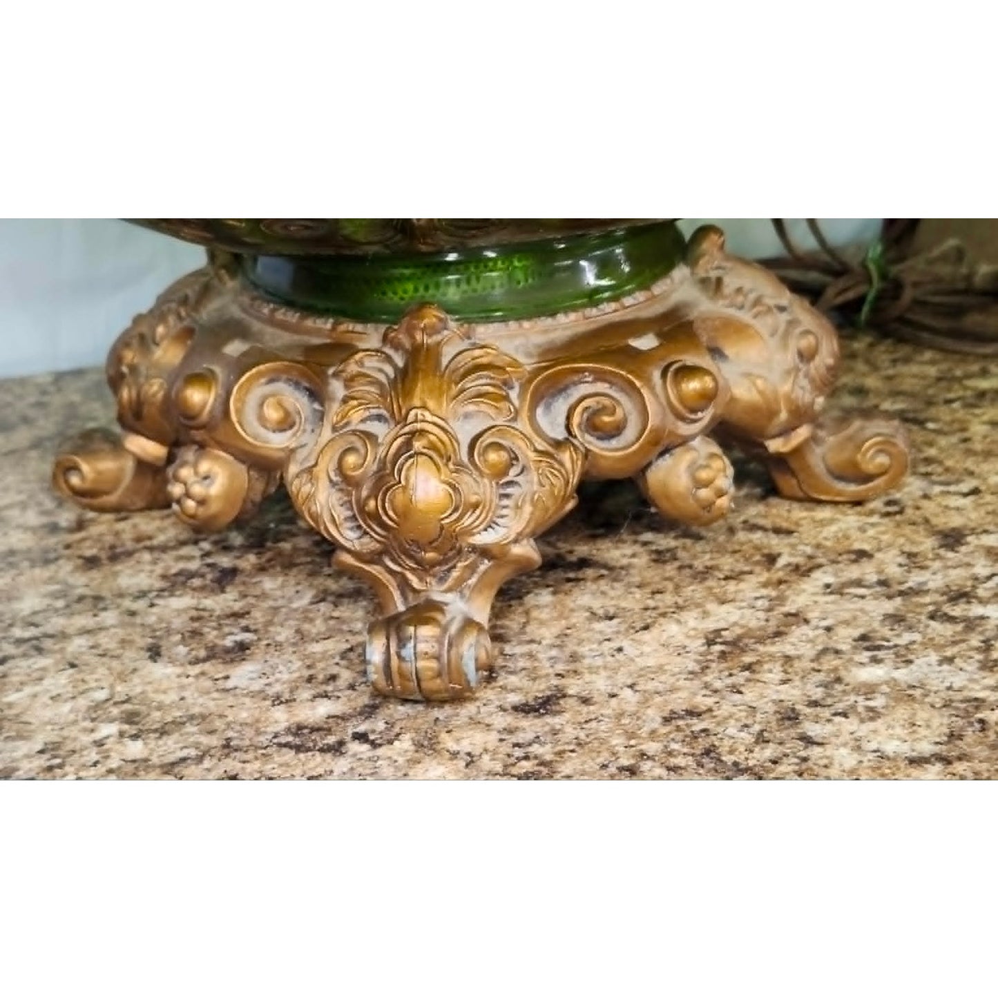 Vintage Green Slag Glass Table Lamp Ornate Brass Base Hollywood Regency MCM