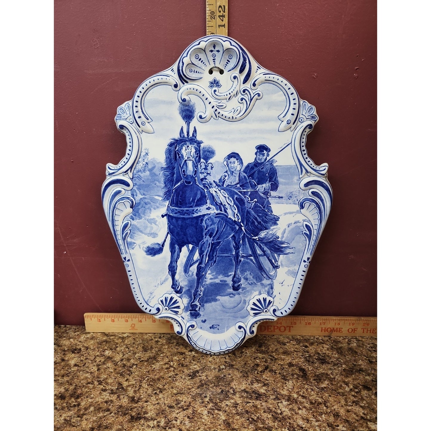 Royal Sphinx Maastricht, Wandplatte P. Regout & Company, Blue Transferware 19"