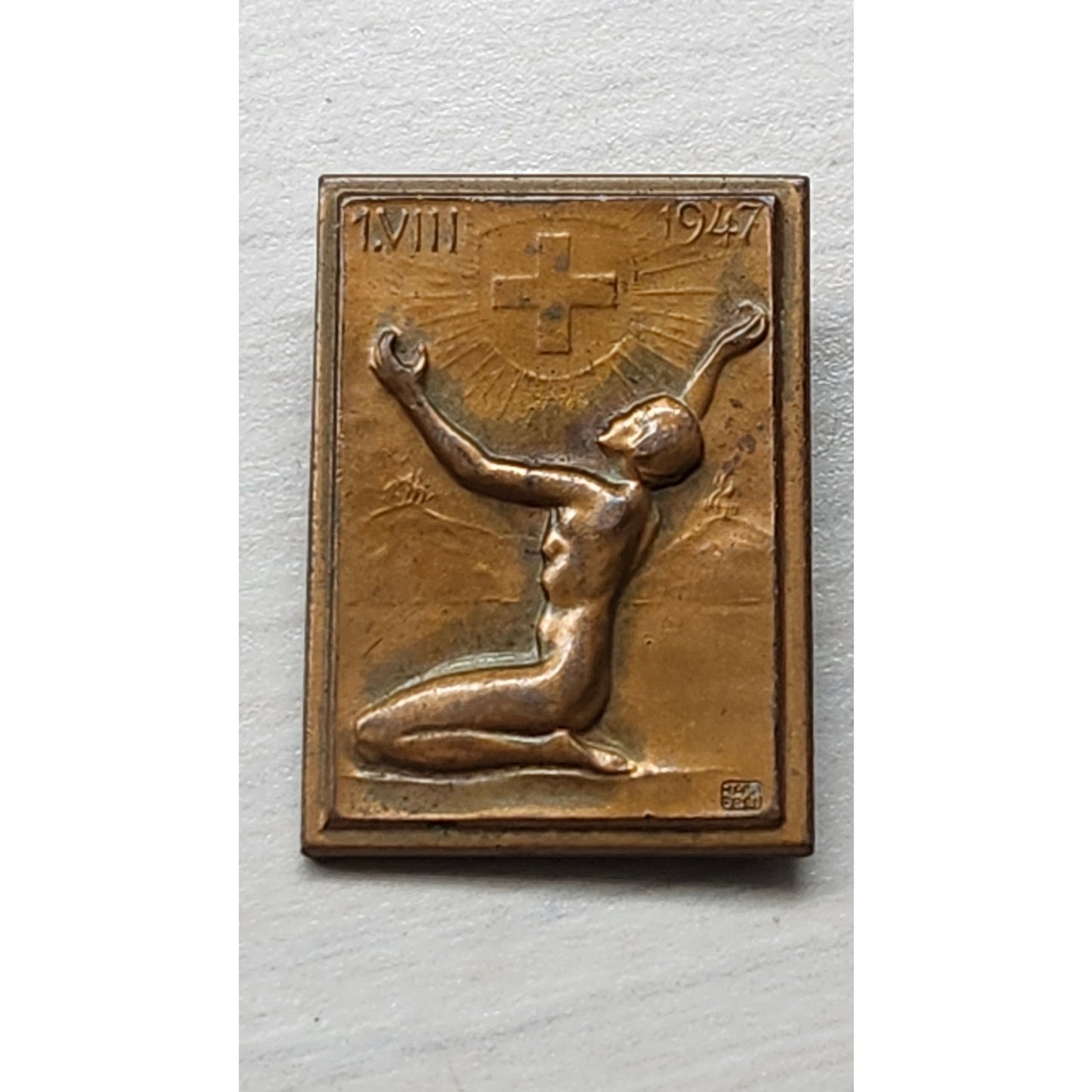 Vintage Huguenin Locle Swiss National Day 1 VIII 1947 Pin Badge Medal Brown