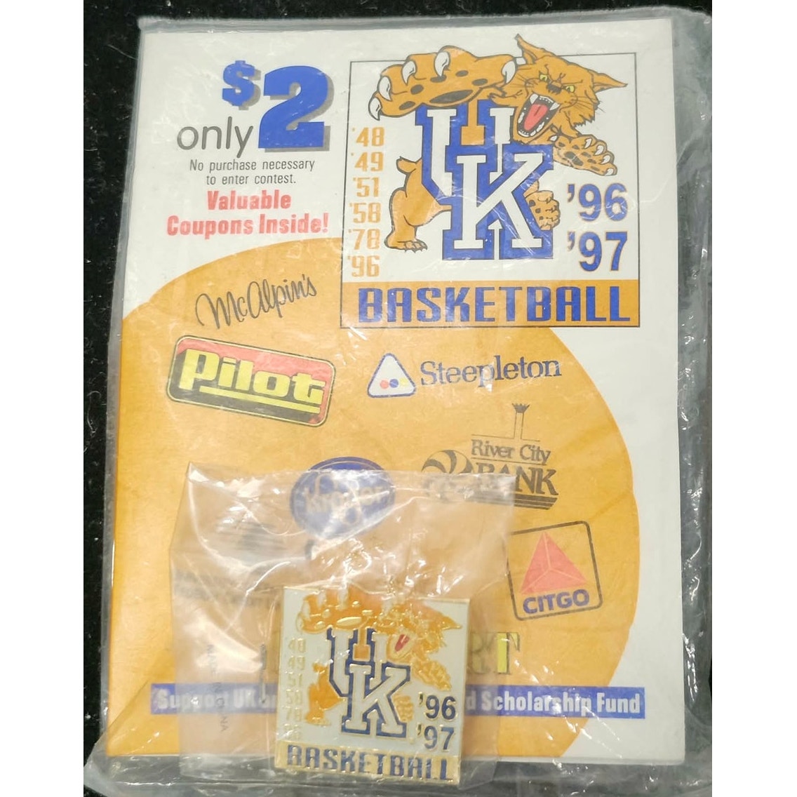 Vintage University of Kentucky Wildcats Basketball Pin 1996 1997 NOS