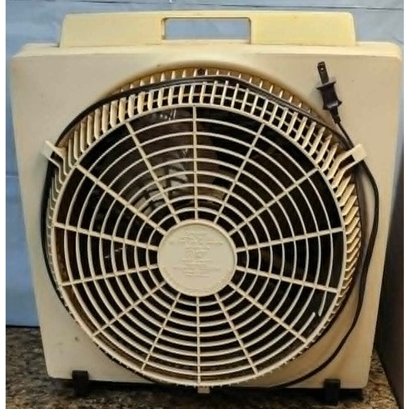 Vintage Mistral Gyro-Aire Box Fan High Velocity GA-1670  Rotating Louvre 16 Inch