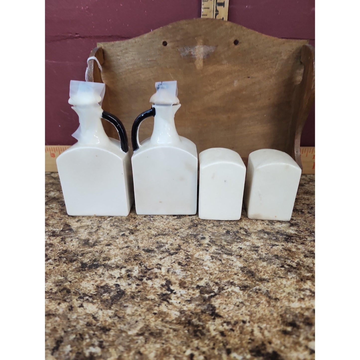 VINTAGE Enesco CRUETS SALT & PEPPER OIL VINEGAR SET W/ WOODEN SHELF ROOSTER