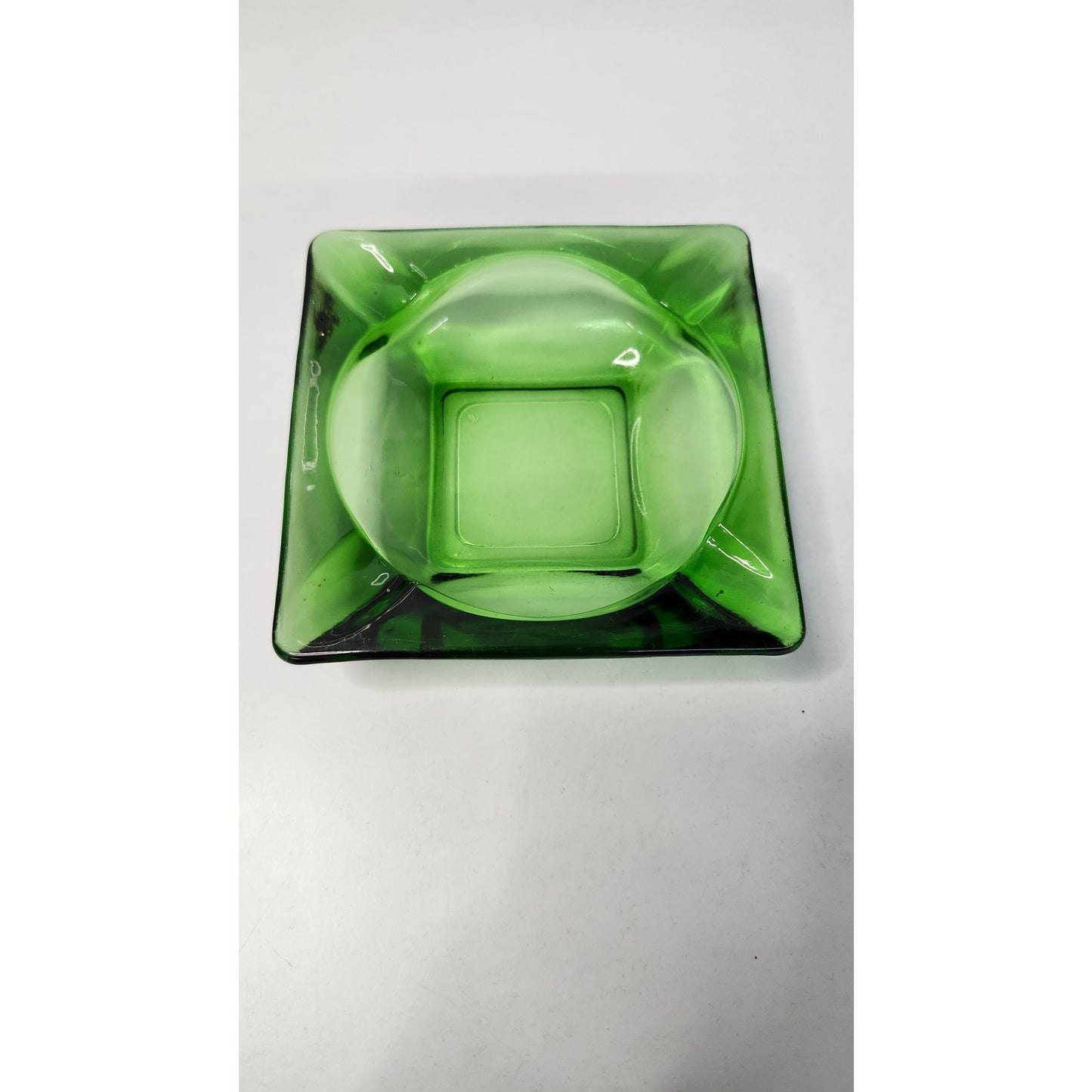 Vintage Mid-Century Emerald Green Glass Square Cigarette Ashtray MCM 4.5"