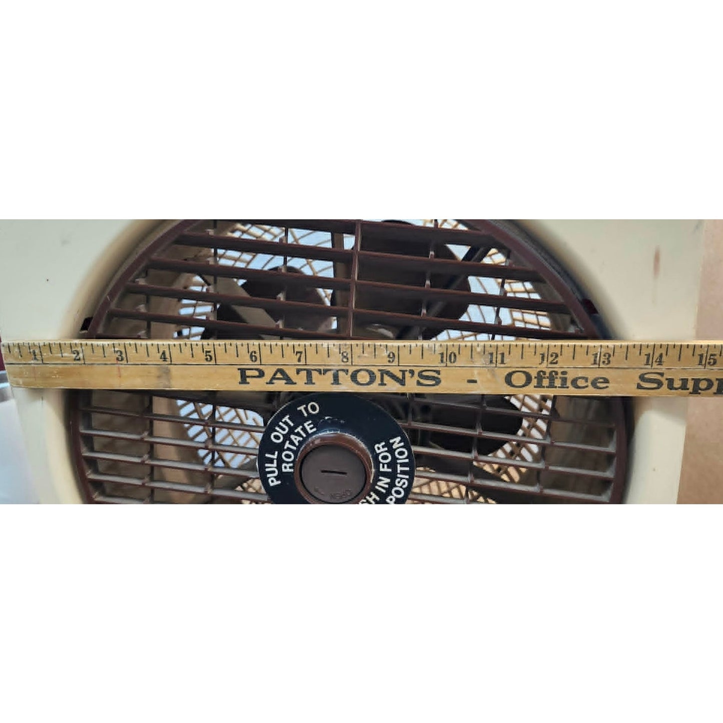 Vintage Mistral Gyro-Aire Box Fan High Velocity GA-1670  Rotating Louvre 16 Inch