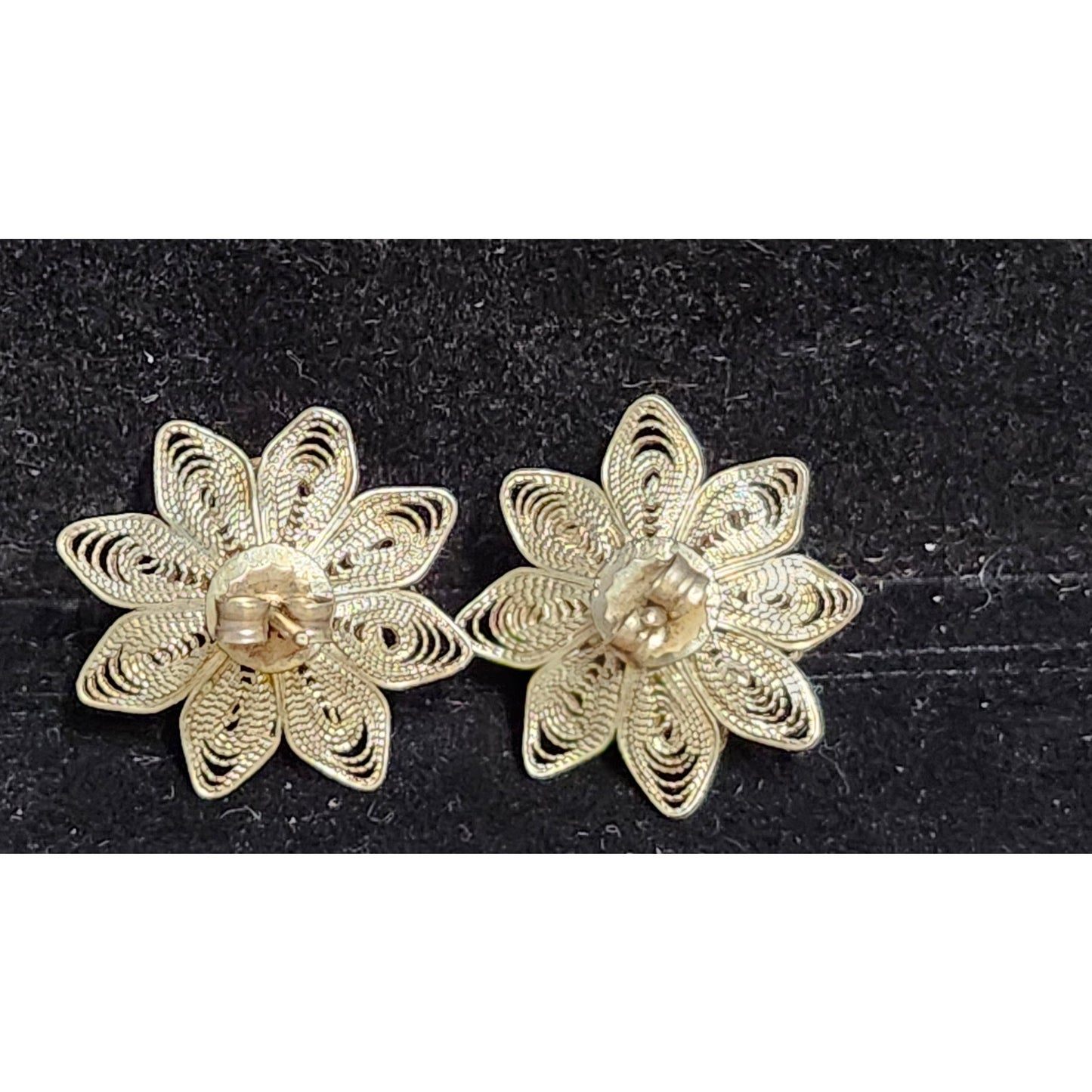 Vintage Sterling Silver Filigree Flower Stud Post Earrings Estate 3D Layered