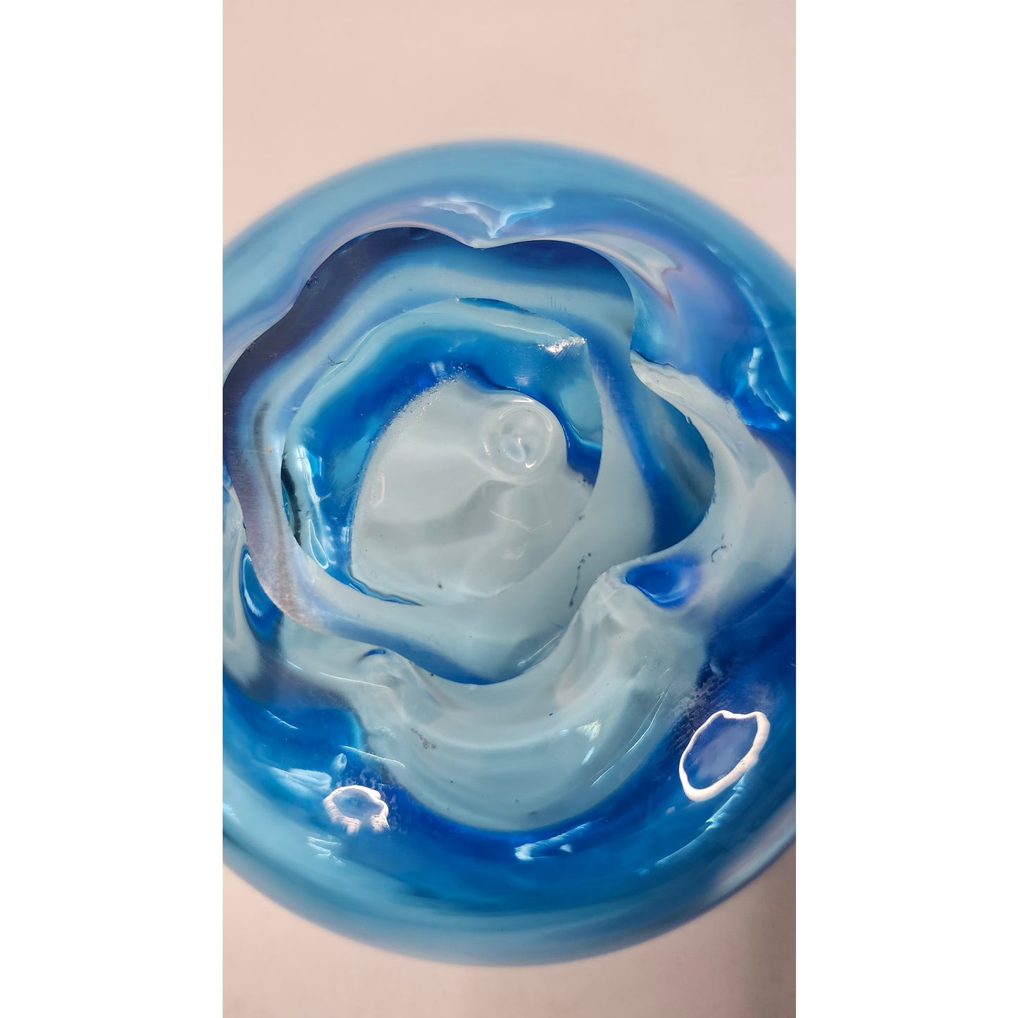 VTG Art Glass Bowl Round Hand Blown Blue Decorative Catchall Centerpiece 5 Inch