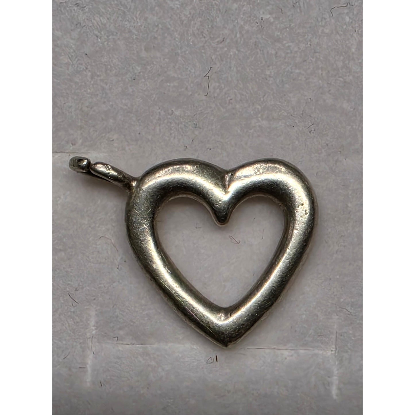 Sterling Silver Open Heart Pendant Minimalist Charm Womens Gray Jewelry