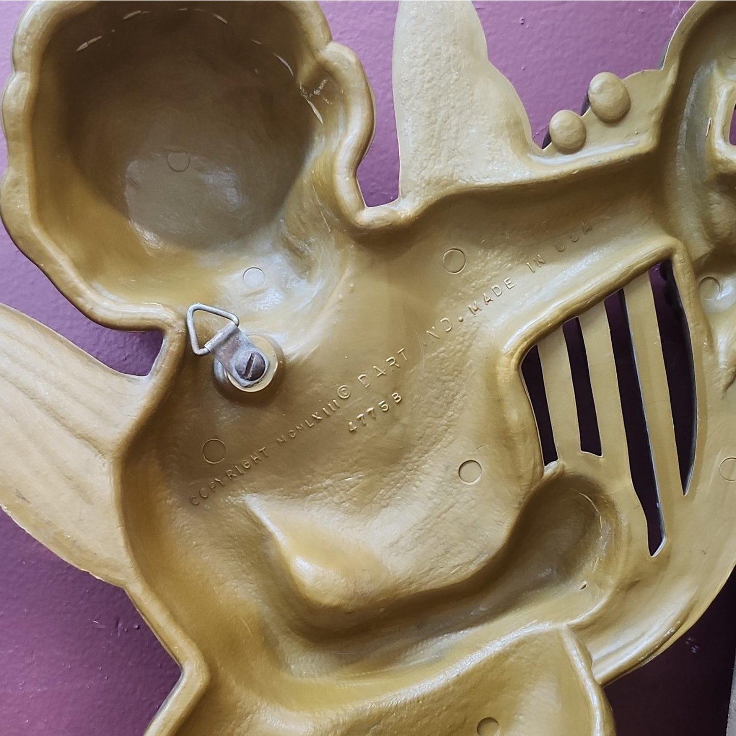 Dart Set of 2 Gold Cherub Angel Music Wall Plaques Plastic MCM 15 in