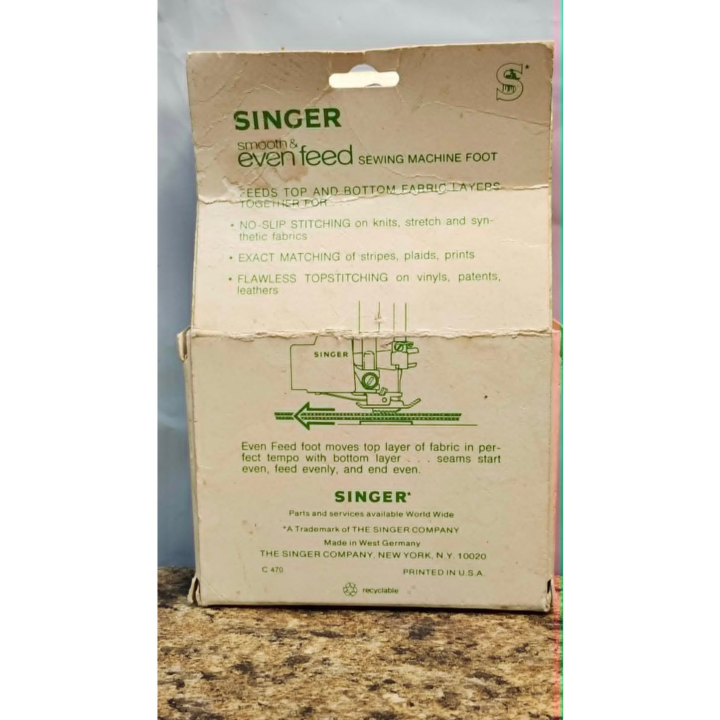 Vintage Singer 223U Smooth Even Feed Walking Sewing Machine Foot Vertical Needle