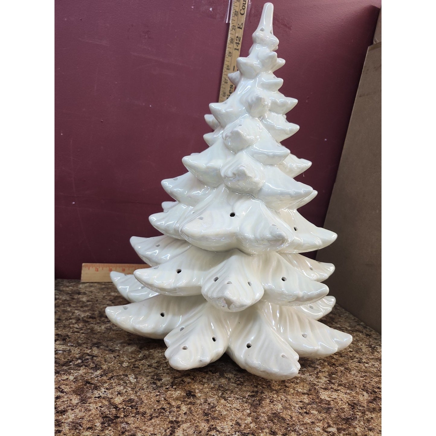 RARE VTG Large Opalescent White Ceramic Atlantic Mold Christmas Tree 20” No Base