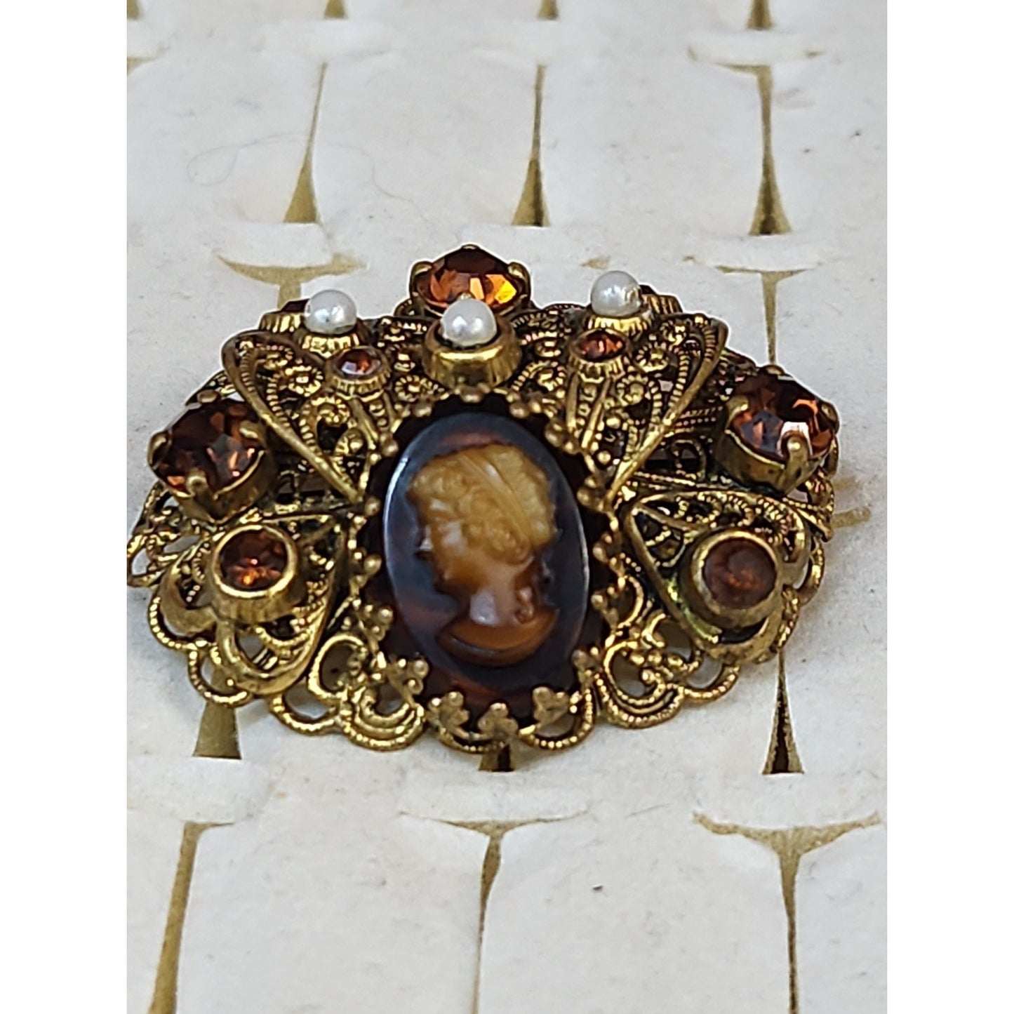 Vintage Rhinestone Faux Pearl root beer Cameo filagree Gold Tone Germany Brooch