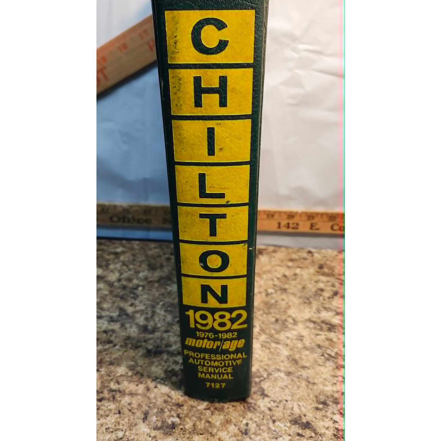 Chiltons 1982 Automotive Service Manual Professional Mechanic's Edition Hardcover