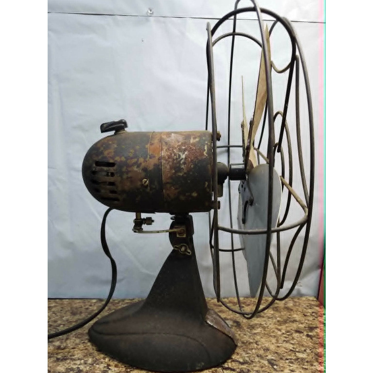 Vintage Eskimo Bersted 1005J-60 Electric Desk Fan Metal Blade Oscillating Works