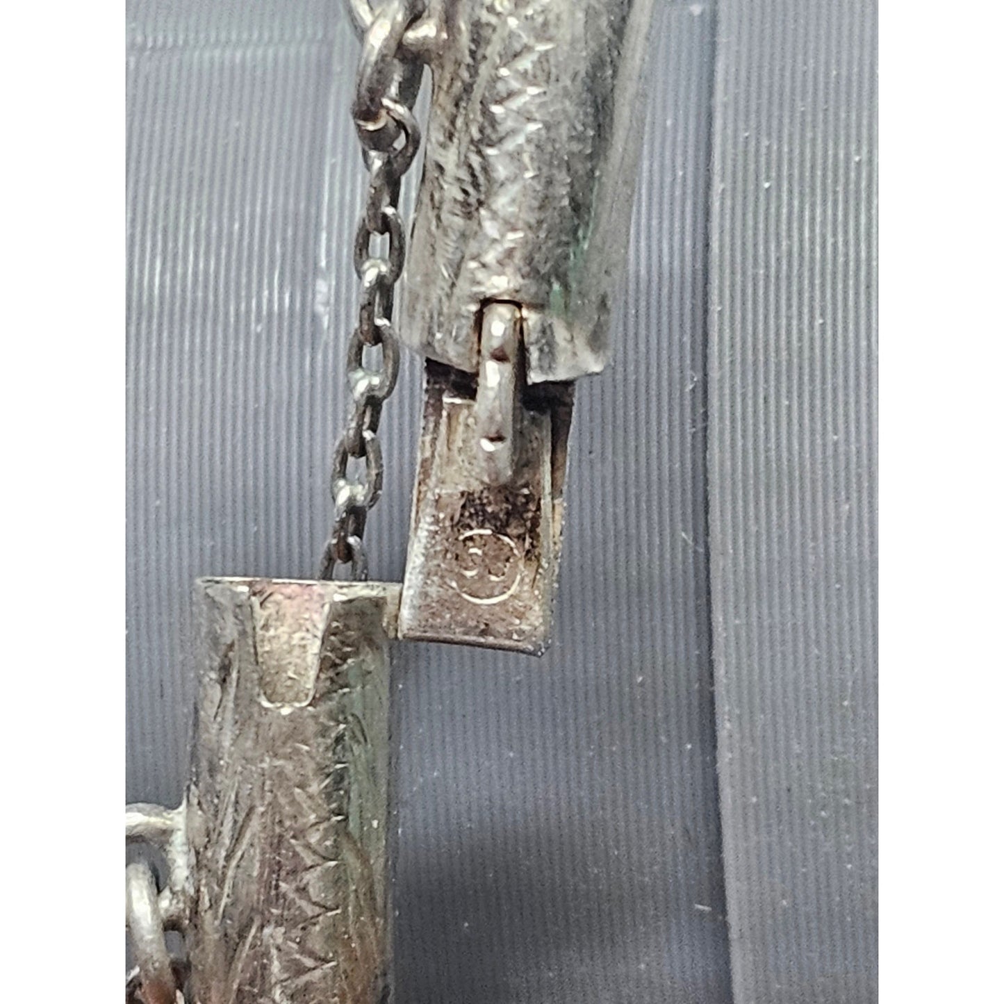 Vintage 925 Sterling Silver Etched Bangle Bracelet w/ Safety Chain Size 7