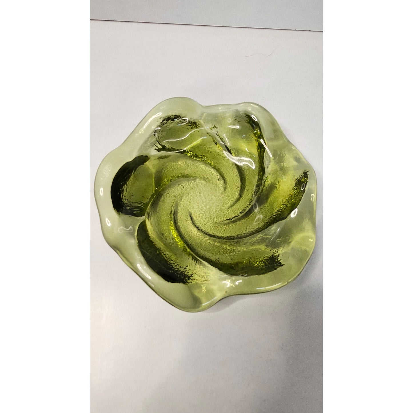 Vintage Fenton Nest Candy Dish Ashtray Art Glass Colonial Swirl Green MCM 5.5"