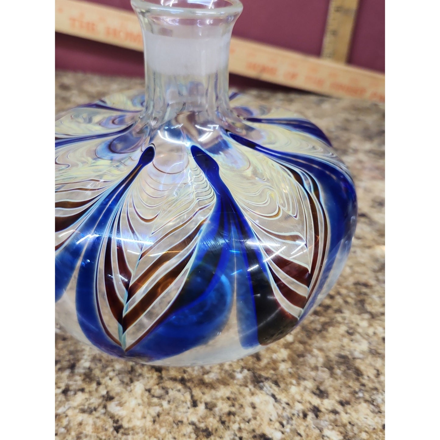 Signed Pulled Feather Art Glass Decanter ( H L Feb 1980 ) Houtson Lamp 8.5"