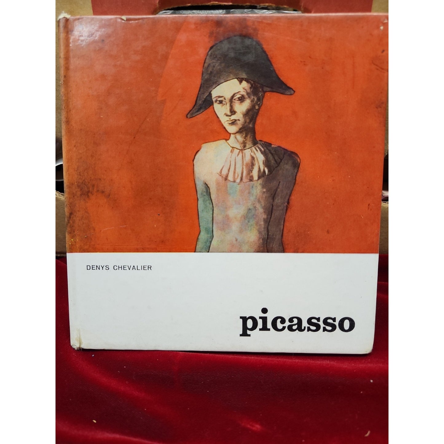 Picasso by Denys Chevalier Crown Publishers Ann Ross Translator Printed in Italy