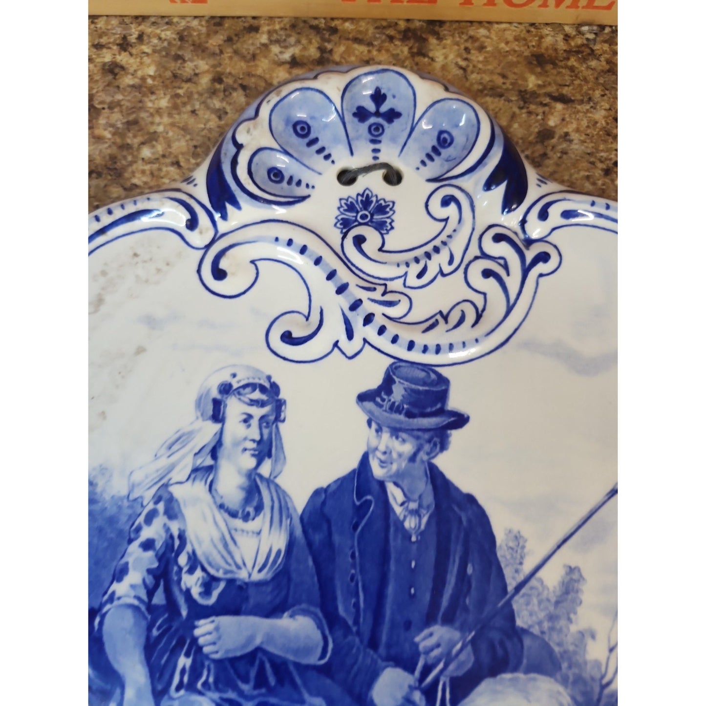 Royal Sphinx Maastricht, Wandplatte P. Regout & Company, 18" Blue Transferware